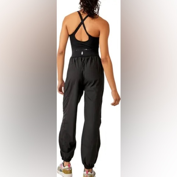 NWT FREE PEOPLE - FP movement Righteous Onesie black jumpsuit XL - Picture 3 of 8